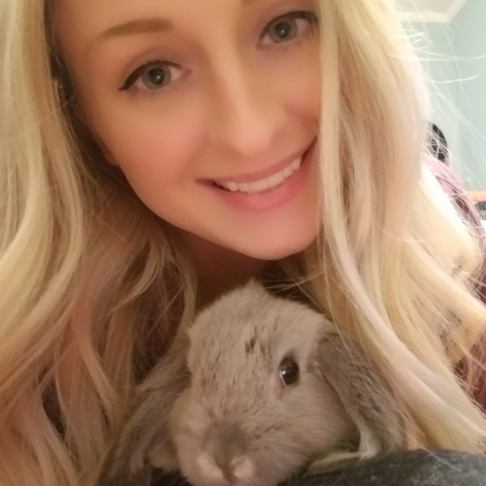 Meet your Posher, Danielle
